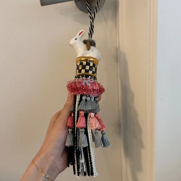 Mackenzie Childs ceramic courtly check bunny rabbit tassel - retired and rare - Picture 2 of 6